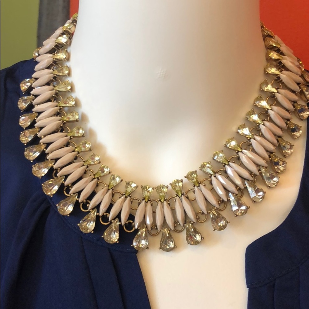 Gorgeous statement necklace in pastels